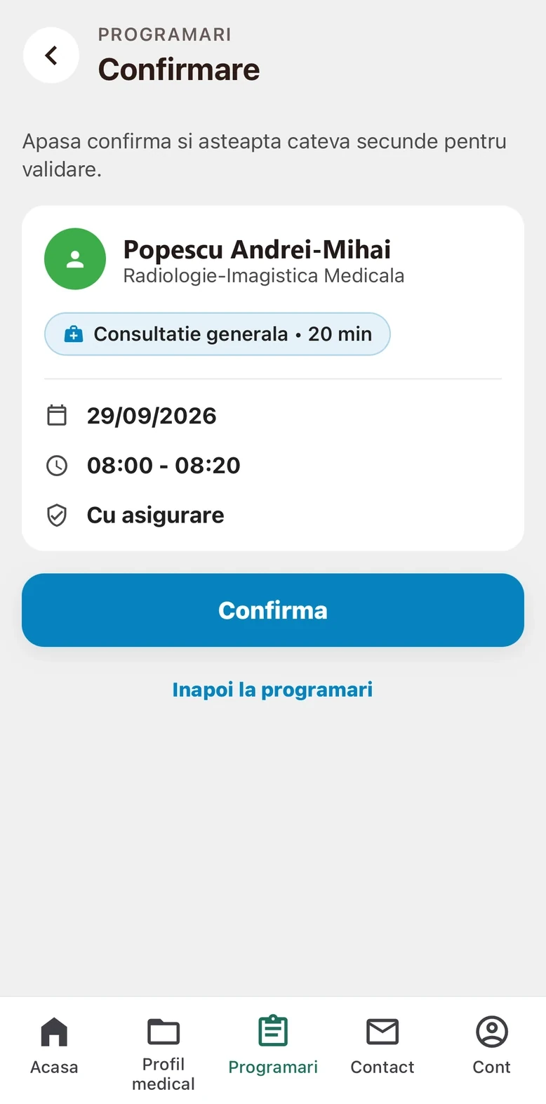The booking confirmation screen: doctor, specialty, consultation type and length, date, time and insurance status, with a confirm button.